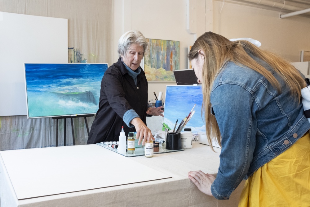 Art Visit with Wo Schiffman in Her Sausalito Studio.